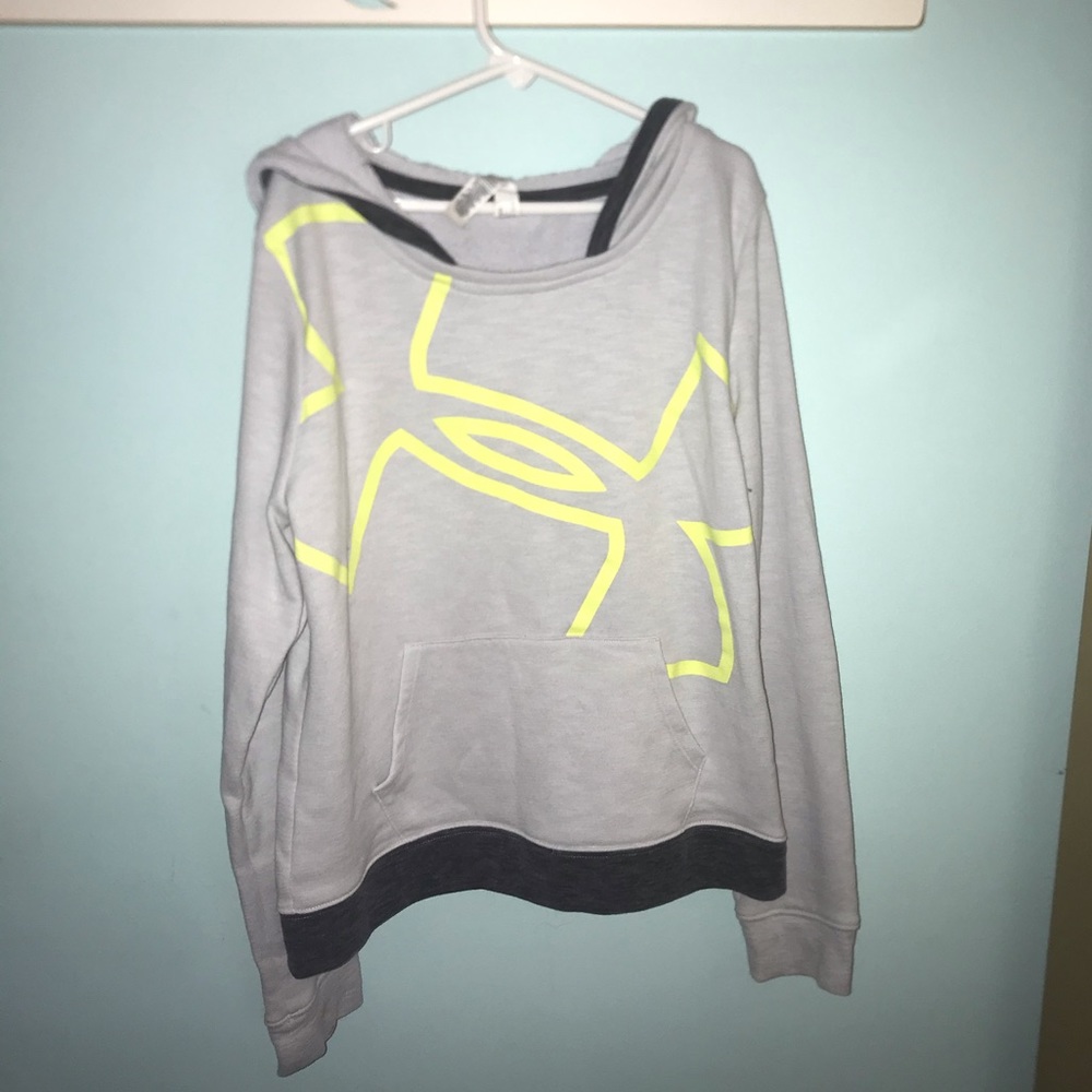 Under Armour Sweatshirt